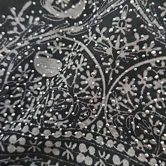 Taj Mahal Beaded Scarf With Faux Fur Trim Black/ Silver - Picture 16 of 16